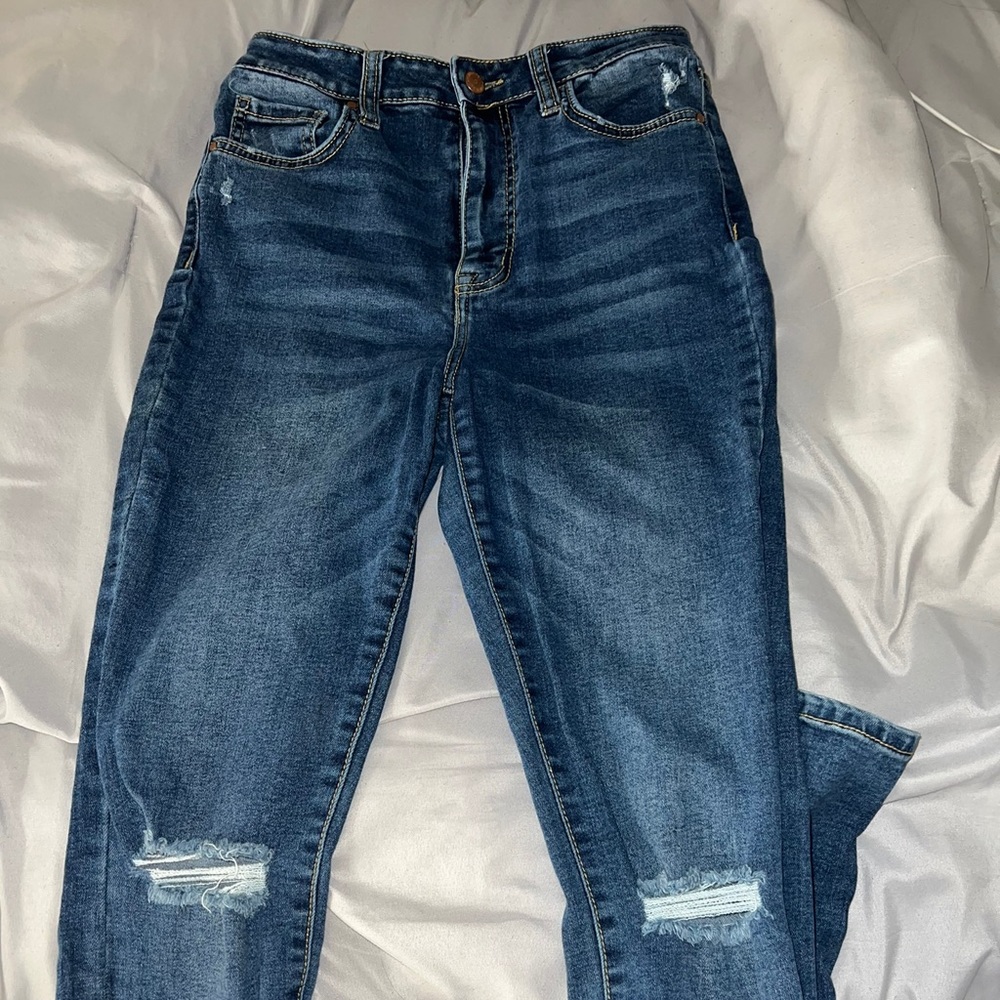 Stretchy medium wash jeans